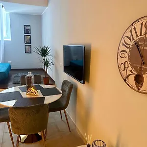 https://suite-duomo-appartamento-elegante-a-5-fermate-dal-duomo.it-lombardy.com